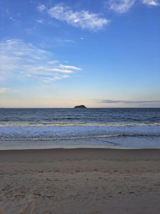 Ape Estilo Resort C/ Pe Na Areia E Vista Mar, Proximo Ao Beto Carrero Piçarras Exterior foto