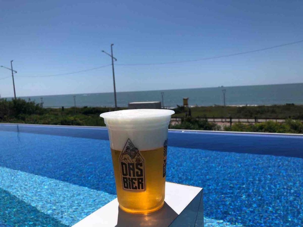 Ape Estilo Resort C/ Pe Na Areia E Vista Mar, Proximo Ao Beto Carrero Piçarras Exterior foto